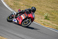 anglesey-no-limits-trackday;anglesey-photographs;anglesey-trackday-photographs;enduro-digital-images;event-digital-images;eventdigitalimages;no-limits-trackdays;peter-wileman-photography;racing-digital-images;trac-mon;trackday-digital-images;trackday-photos;ty-croes